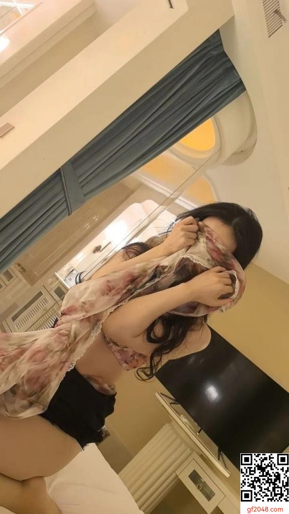 骚妇酒店日记[33P][1V]