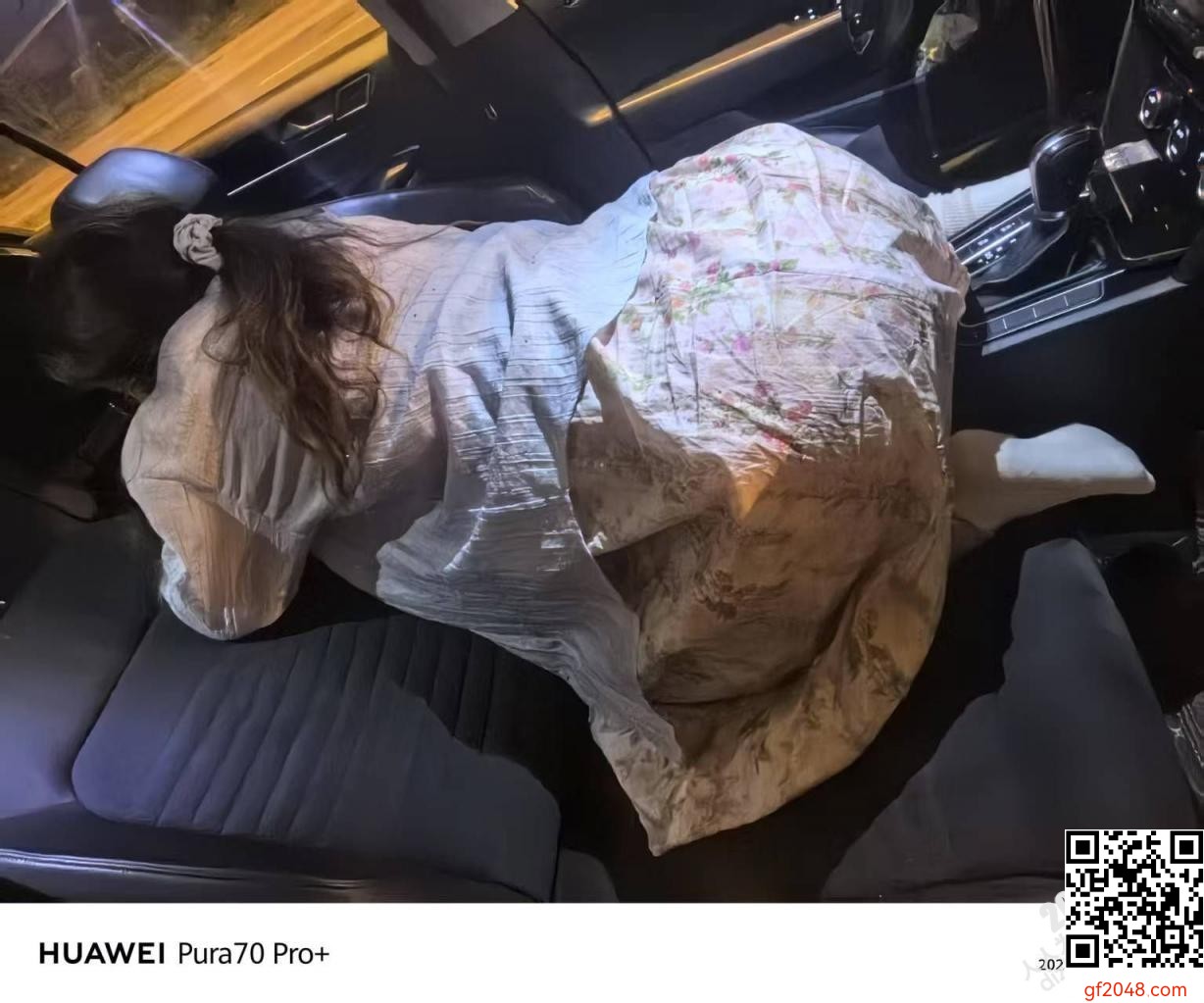 黑奶少妇【26P】
