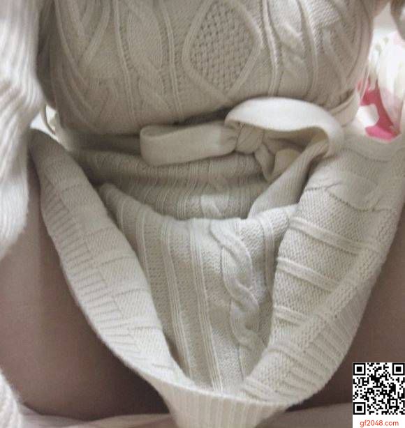 鮮嫩美少女愛自拍  (18P)
