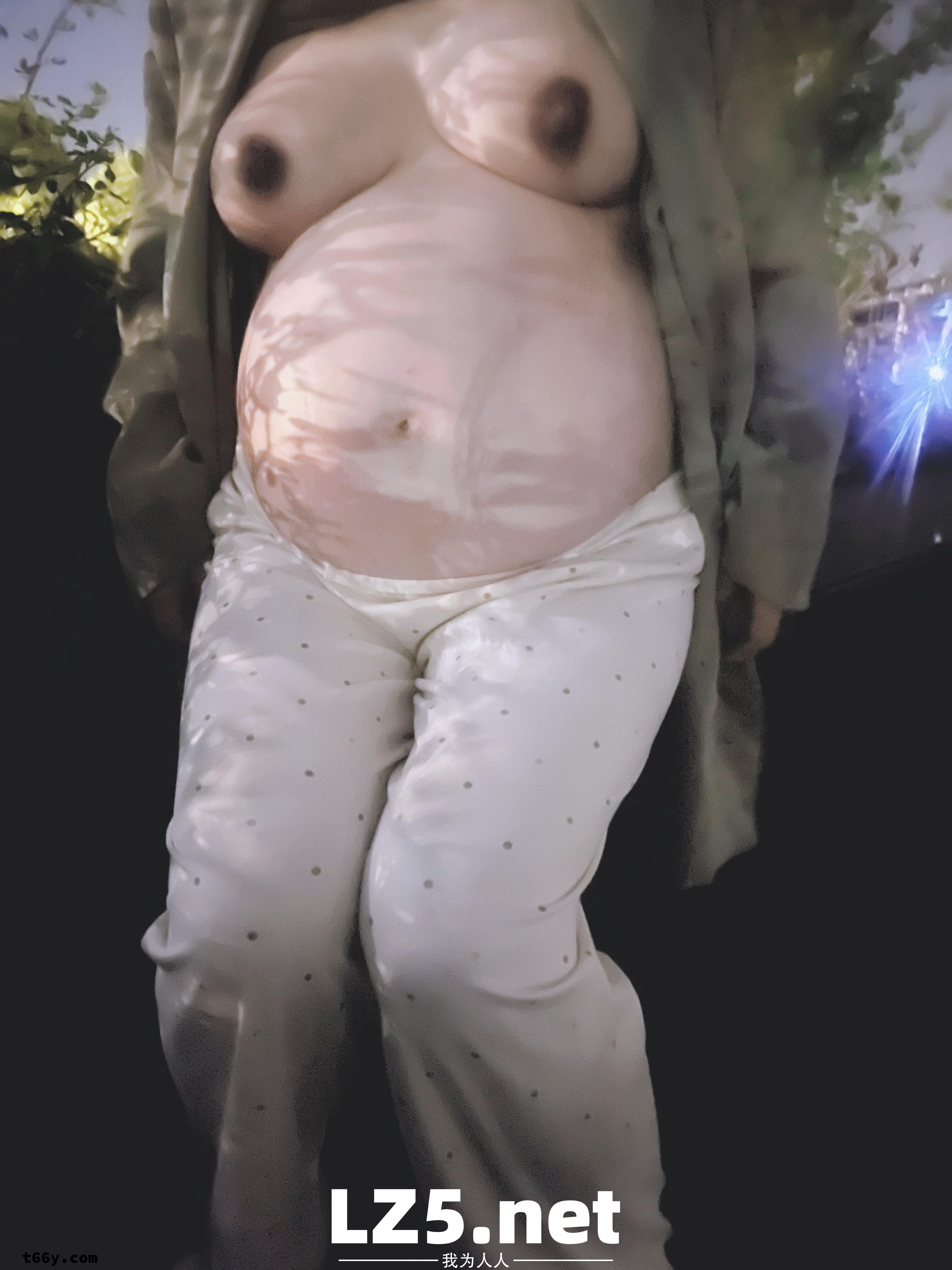 [原创][手势验证] 怀孕老婆第一贴，她怀孕时，不同阶段的露出照片 [39P]