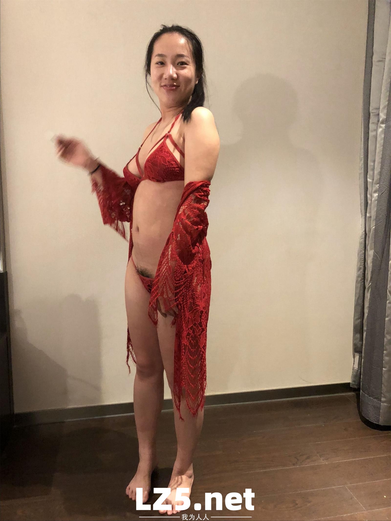 [露脸]偷情的女人水真多，肉棒都给抛光了，酒店约炮肥臀骚穴不容易满足[156P]