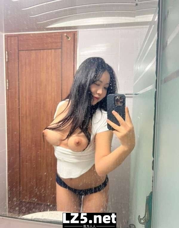 豐滿人妻居家自拍  (12P)