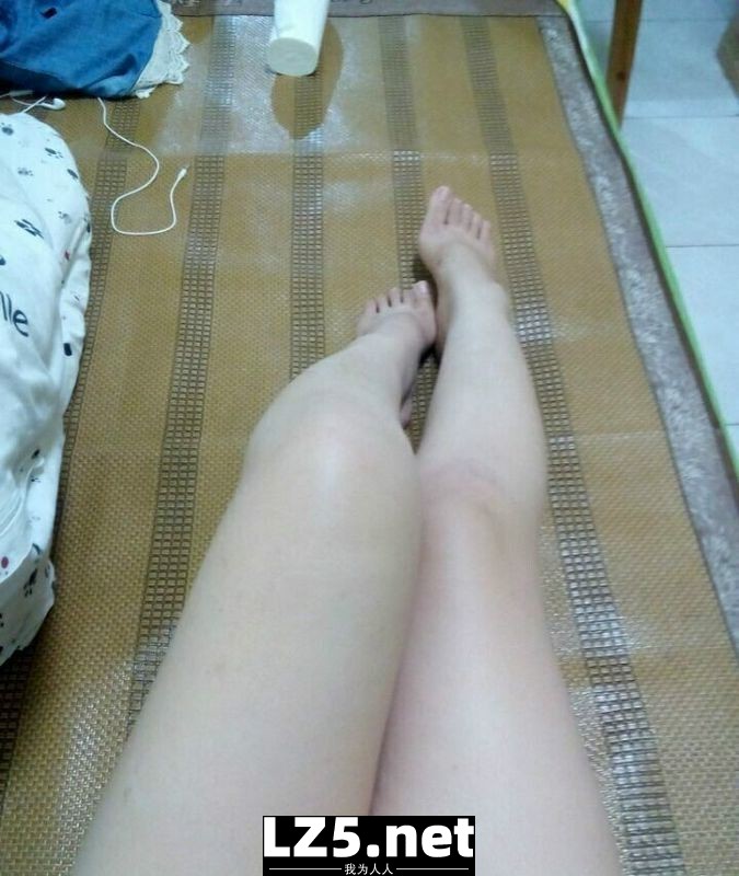 嫩妹子蝴蝶穴開發的不少  (50P)