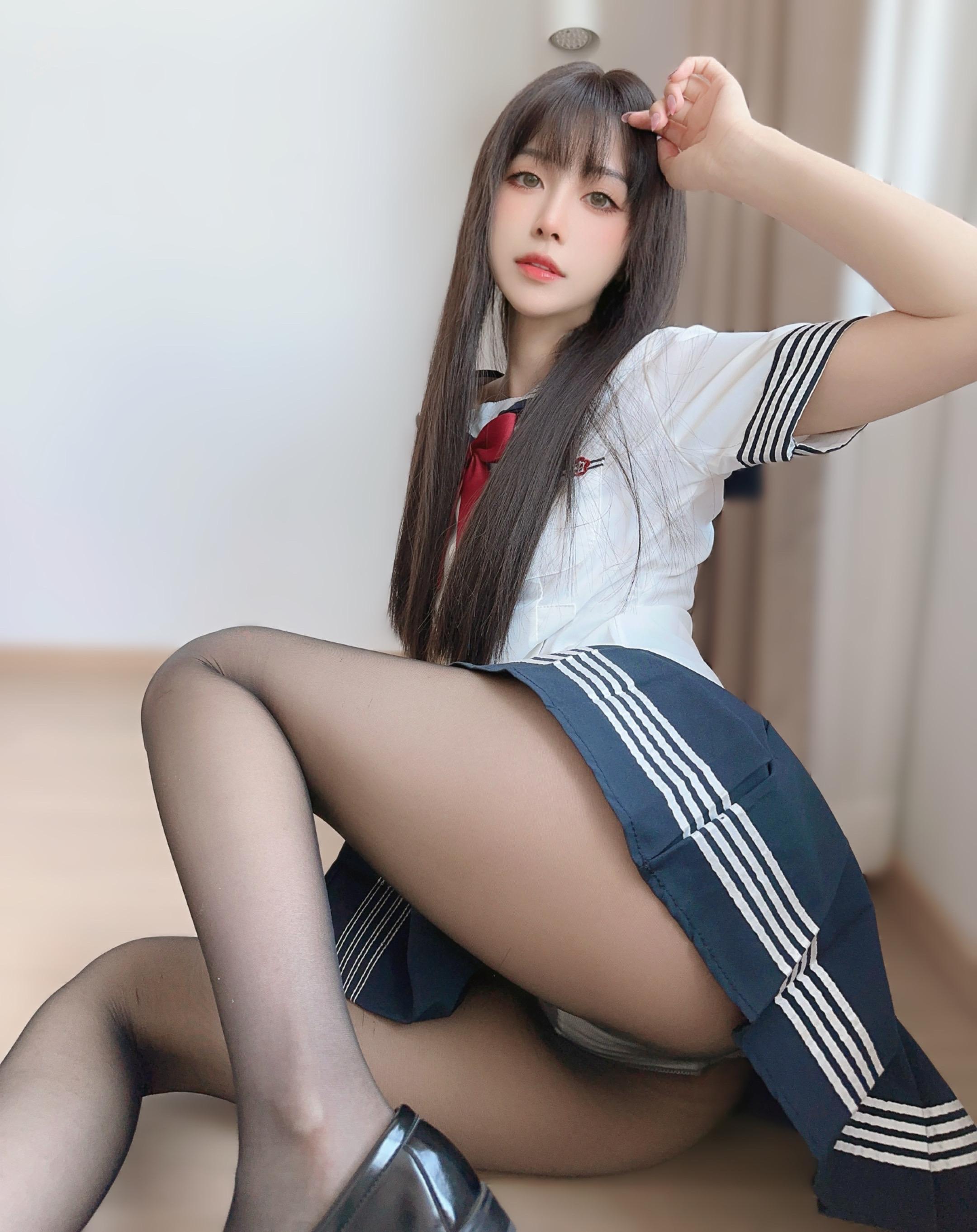 【29p】黑丝JK学妹和邻家骚货姐姐