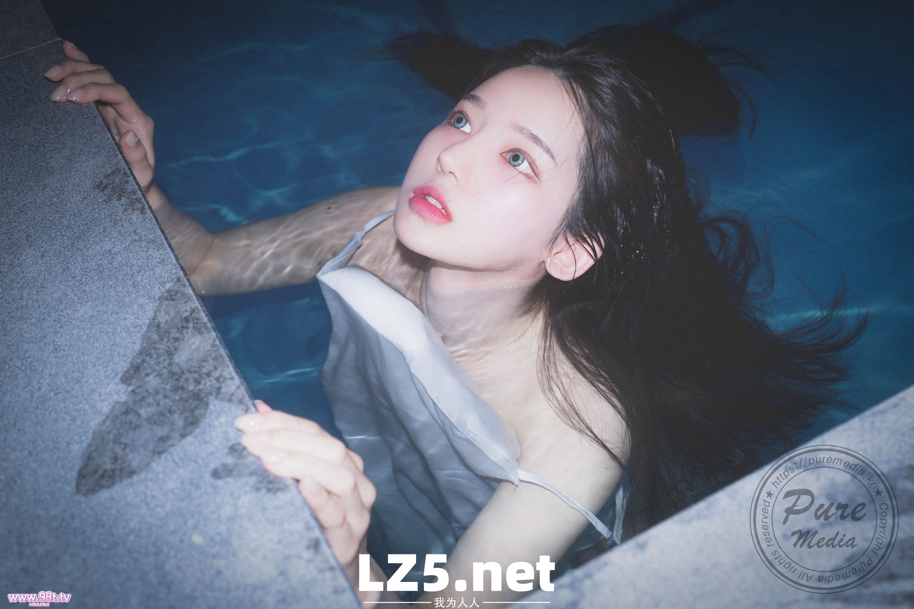 yeha女神姐姐一起游泳旅行起床喝奶茶[157P]