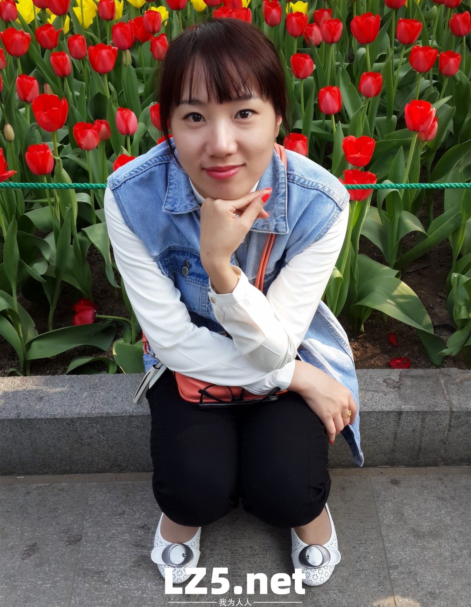 美豔人妻劉珊,云盤海量私拍流出,十年淫片見證嬌娃騷化曆程  (438P)
