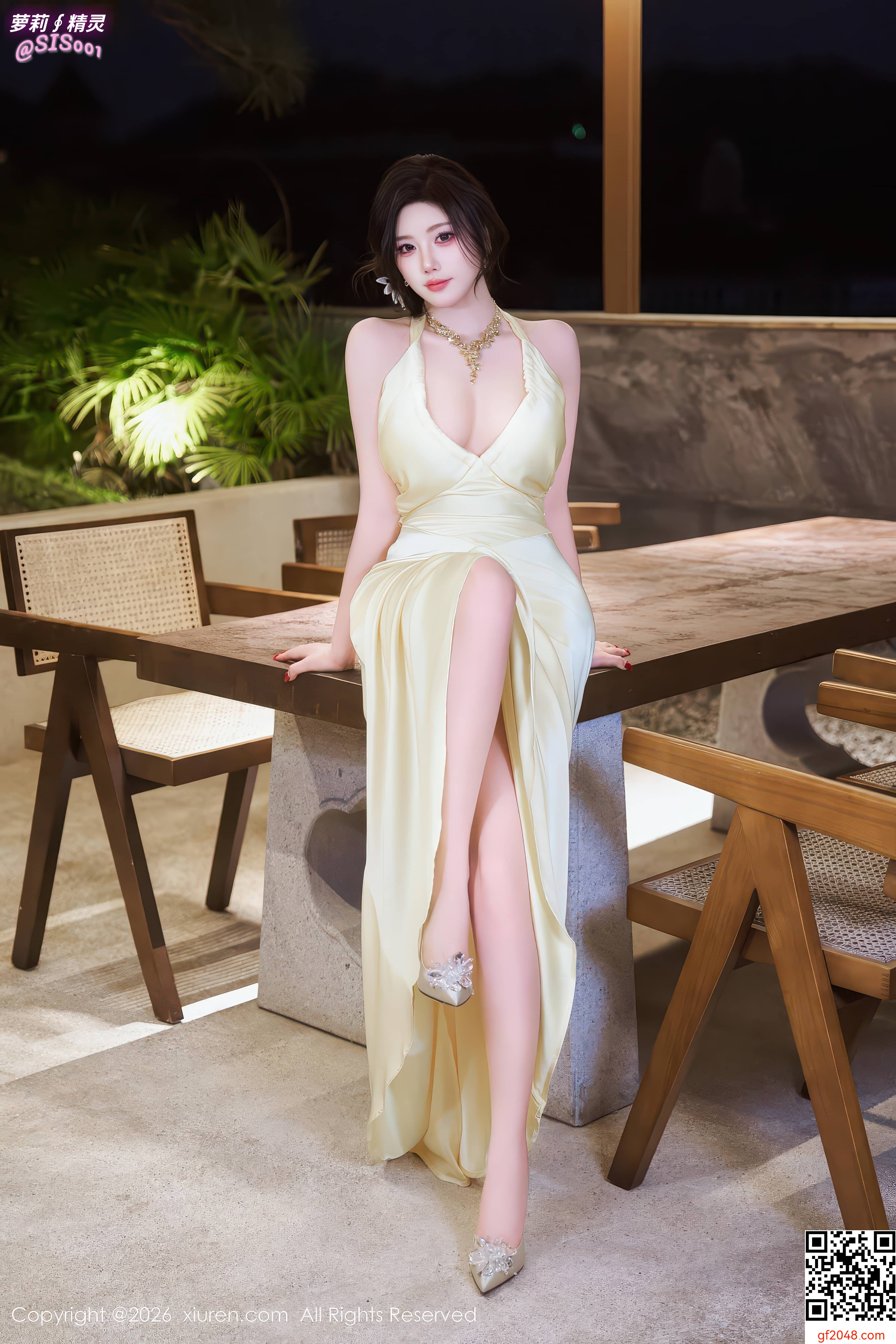 【达人组出品】[XiuRen秀人网] 2026.01.07 No.11206 杨晨晨. 性感黄色连衣裙露白色内衣配白丝吊袜秀美腿诱惑写真 [76P]