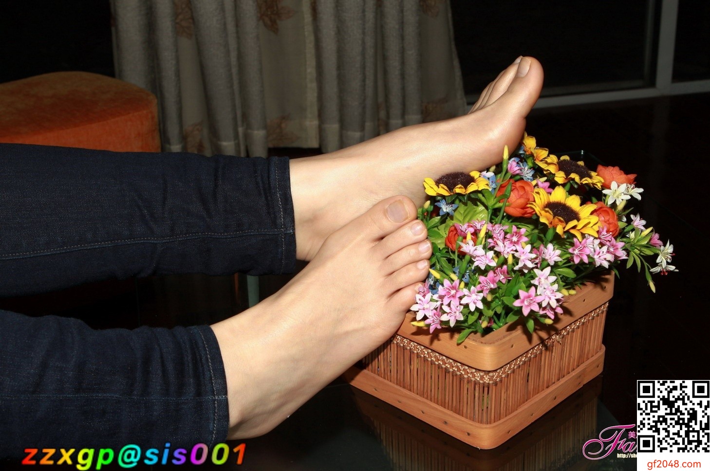 美腿秀12075[FN]夜的乐章(4)[46P]
