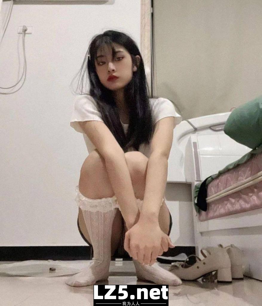＃反差  清纯脸蛋下藏着是经历了风雨的逼[48P]