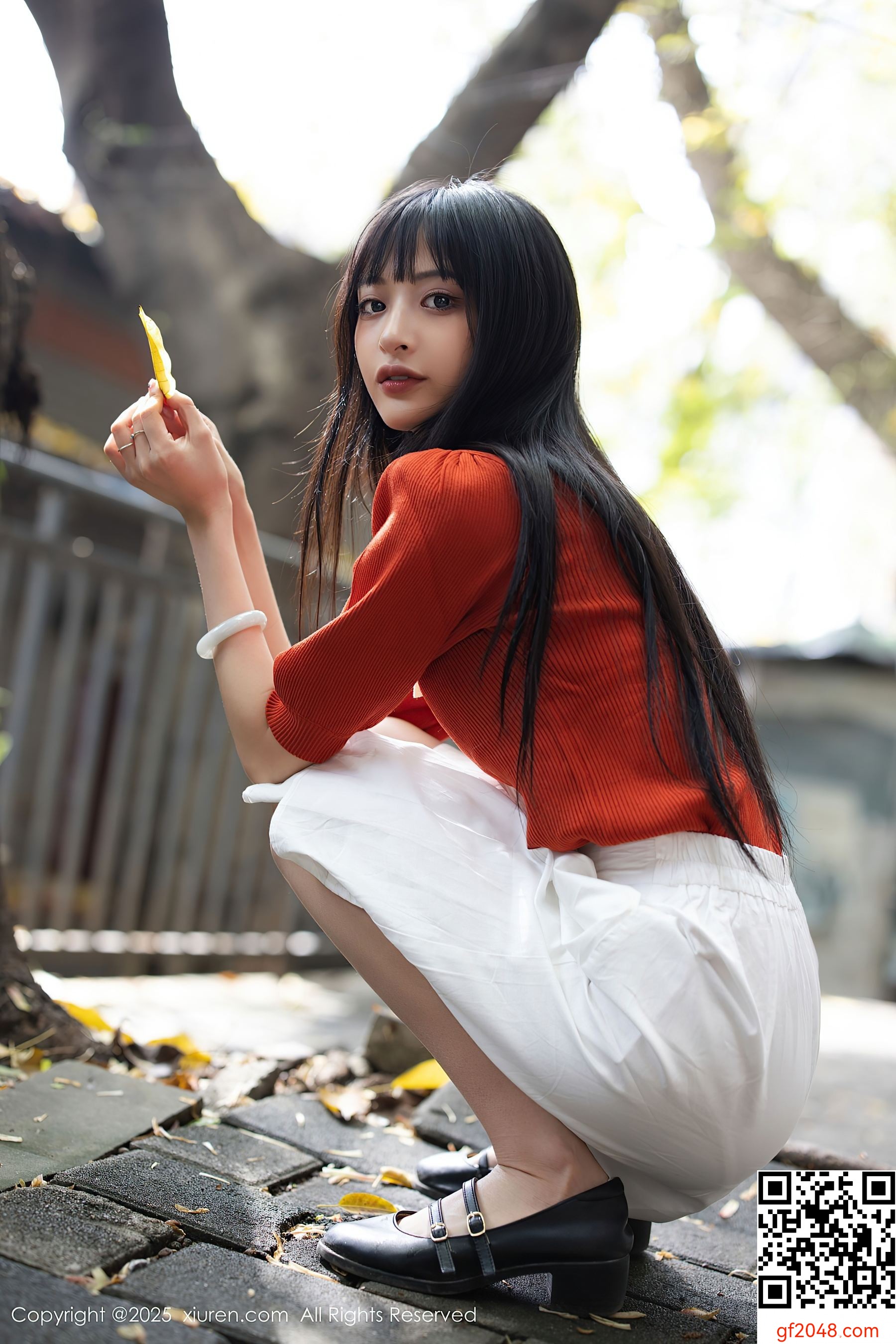 [XiuRen秀人网] No.10247 茂木希子 橙色T恤