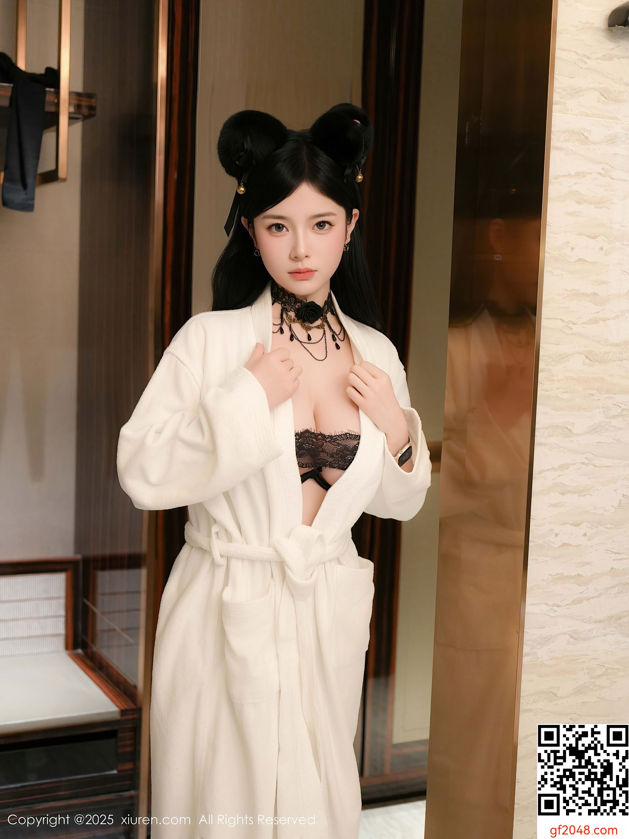 [XiuRen秀人网] No.9961 优酱 黑丝美腿