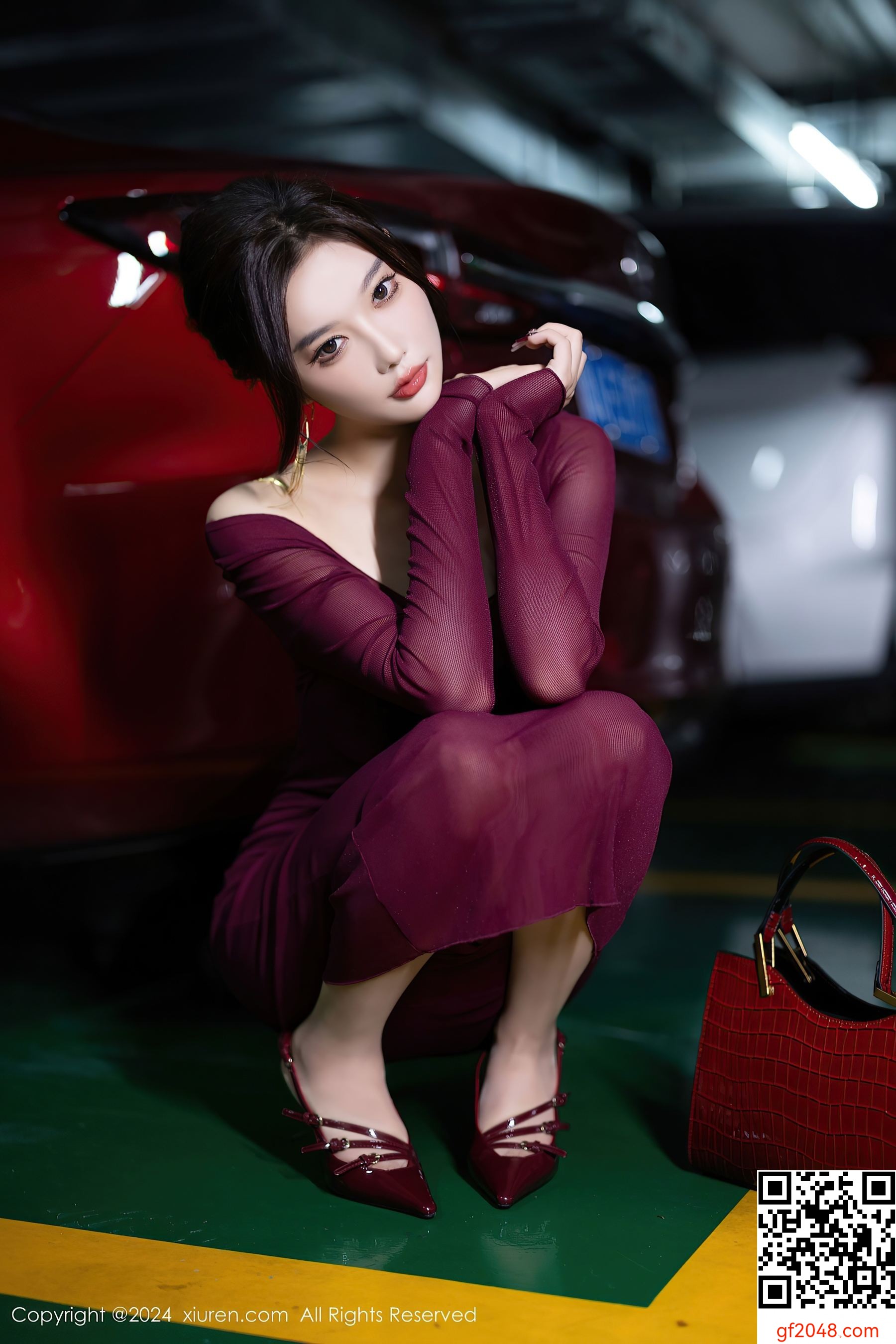 [XiuRen秀人网] No.9348 杨晨晨Yome 丝袜美腿