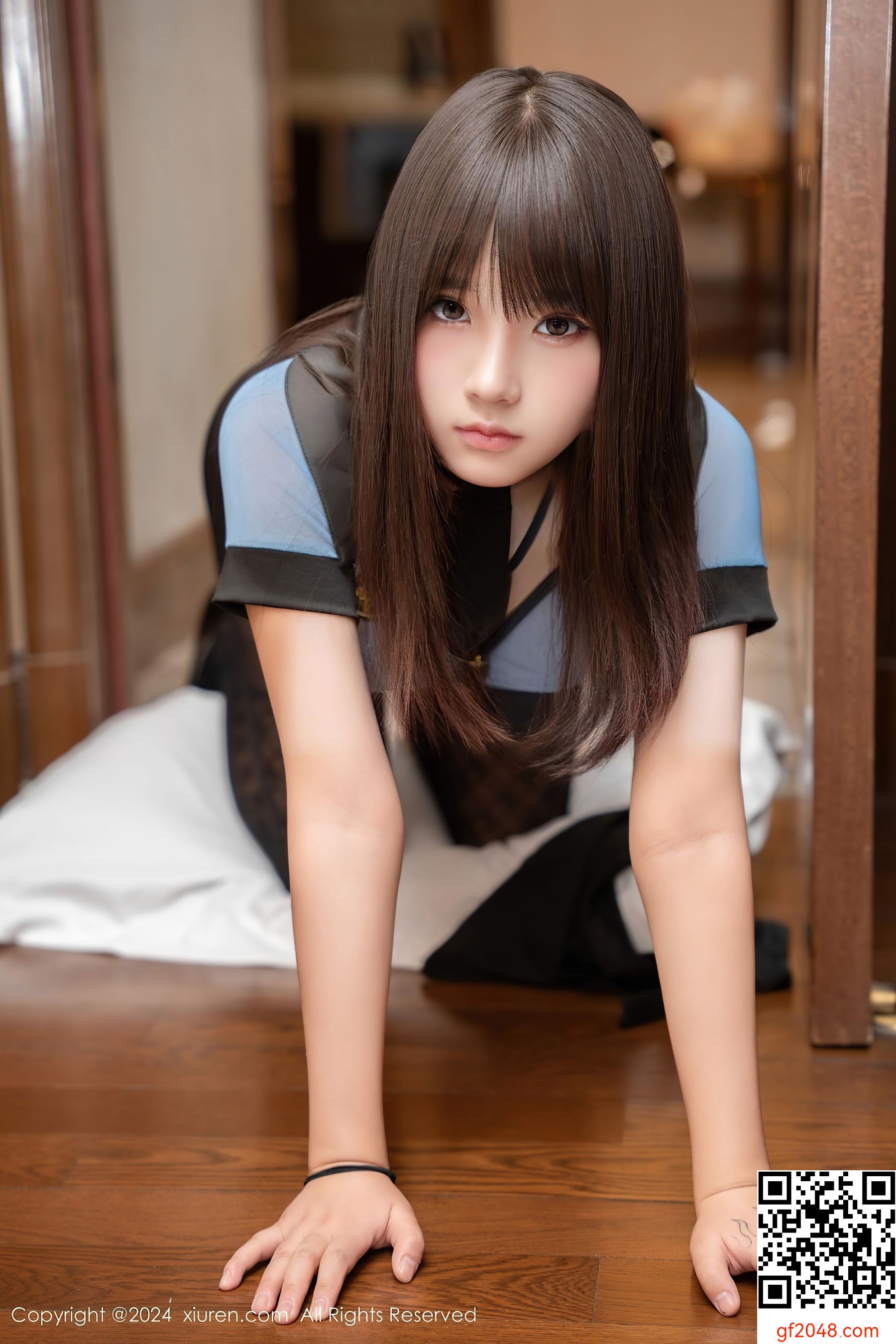 [XiuRen秀人网] No.9129 姚若兮vay 黑丝美腿