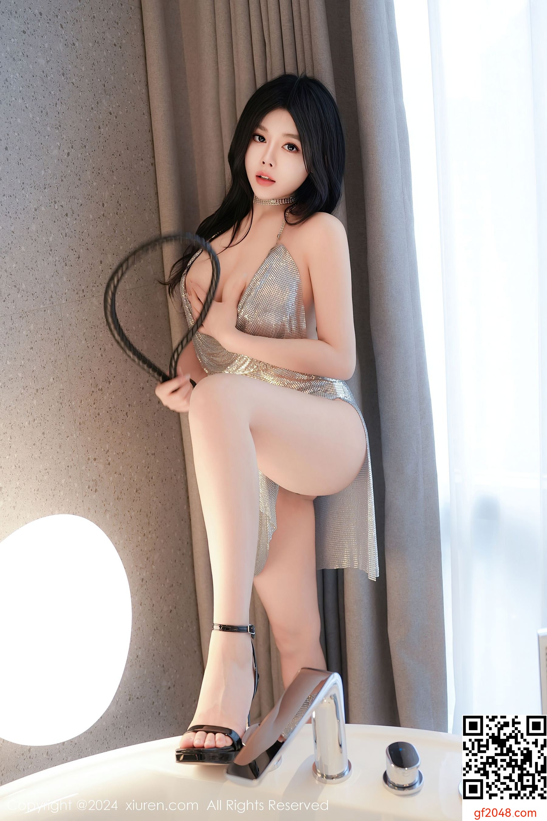 [XiuRen秀人网] No.9017 董媛媛Janel 睡裙美腿