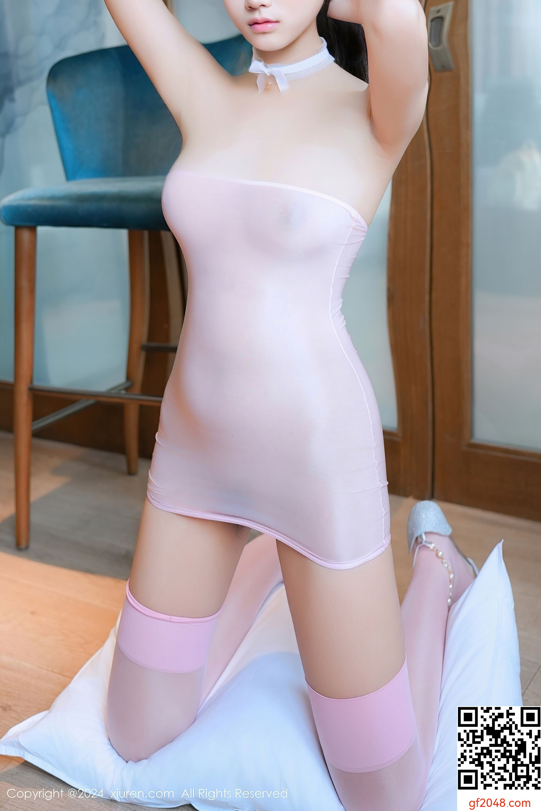 [XiuRen秀人网] No.8790 徐若兮 美腿丝袜