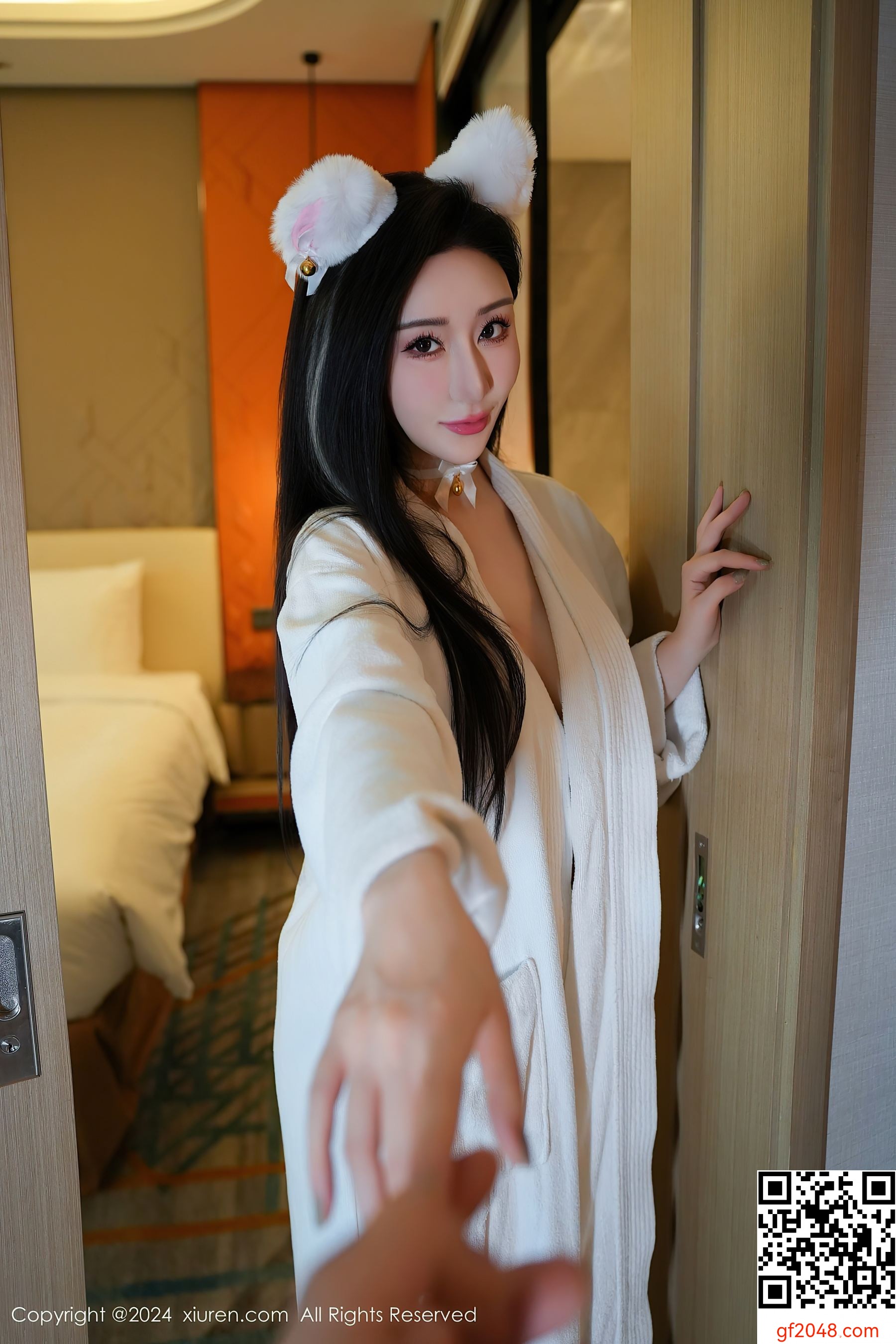 [XiuRen秀人网] No.8679 田兮白 丝袜美腿
