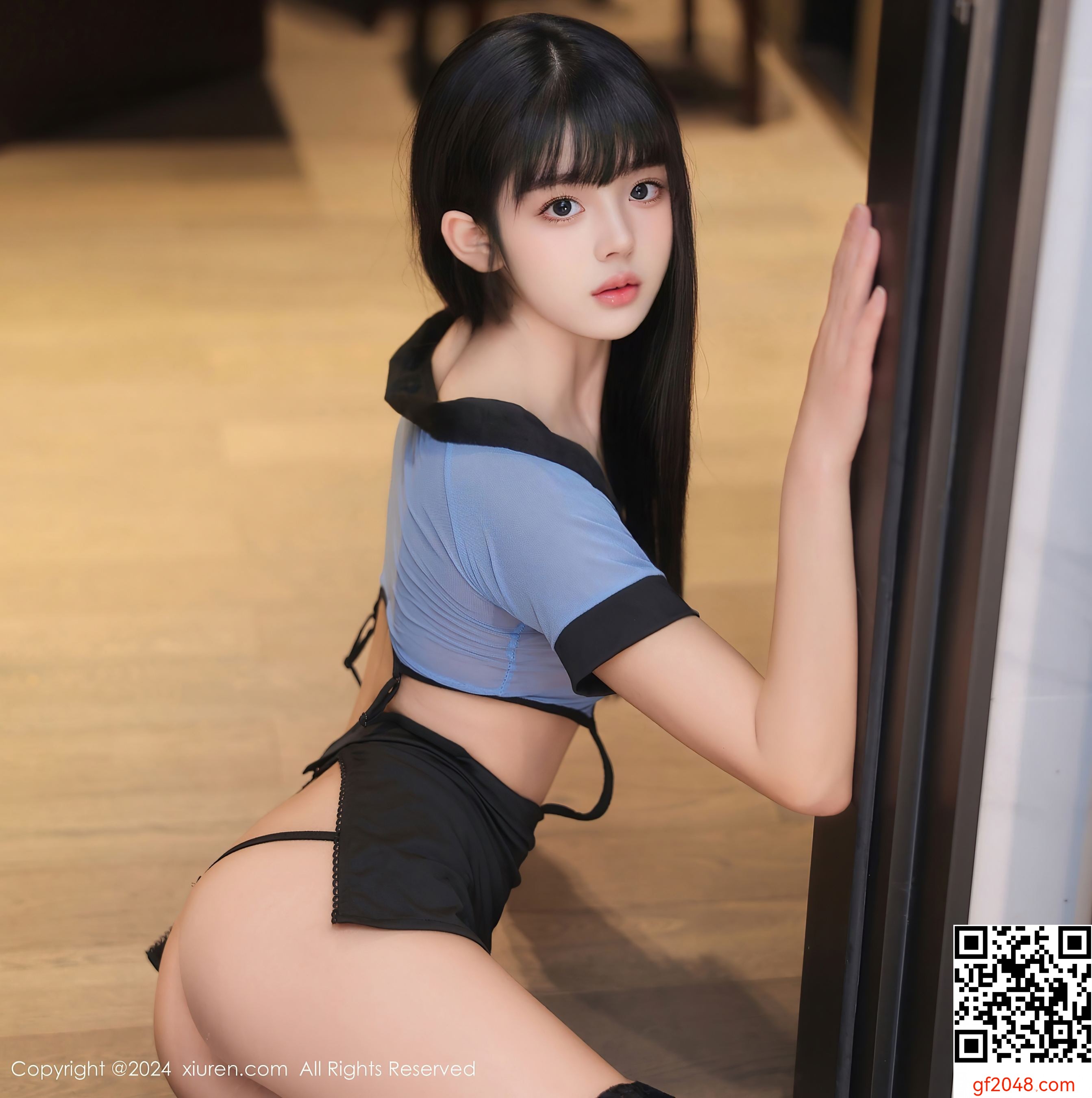 [XiuRen秀人网] No.8584 美少女@ 黑丝美腿