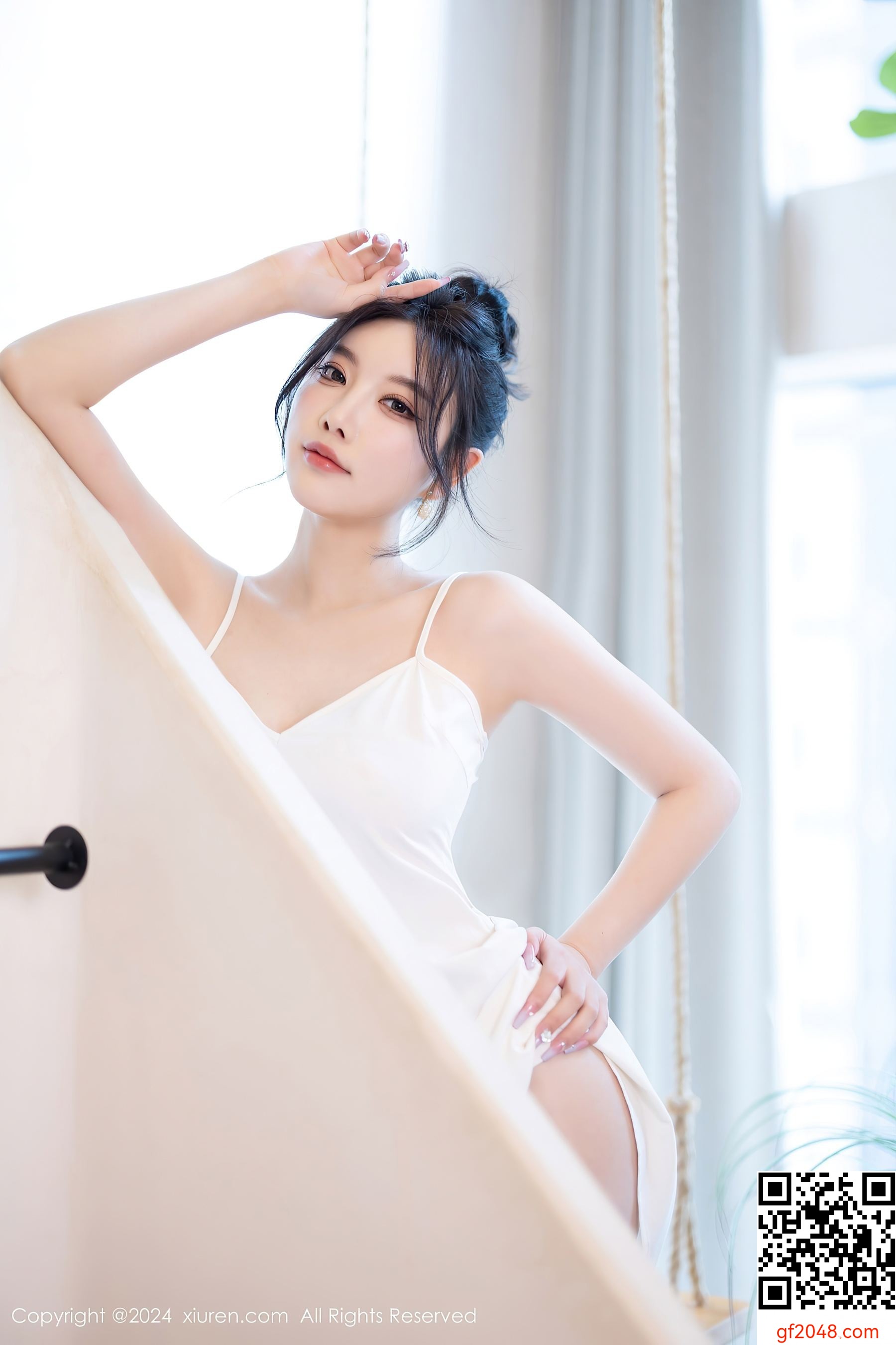 [XiuRen秀人网] No.8538 杨晨晨Yome 丝袜美腿