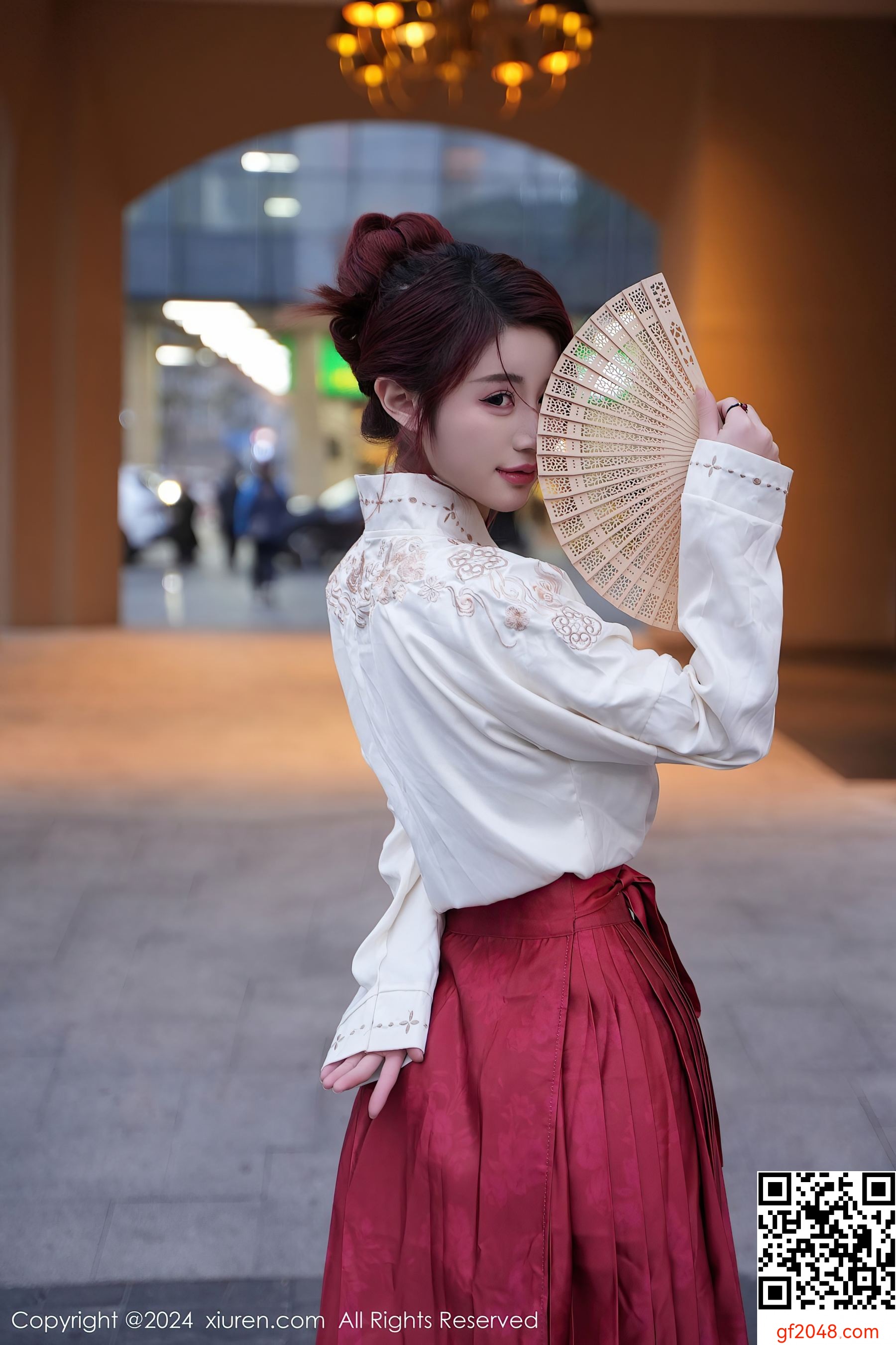 [XiuRen秀人网] No.7985 美七Mia 古装美腿