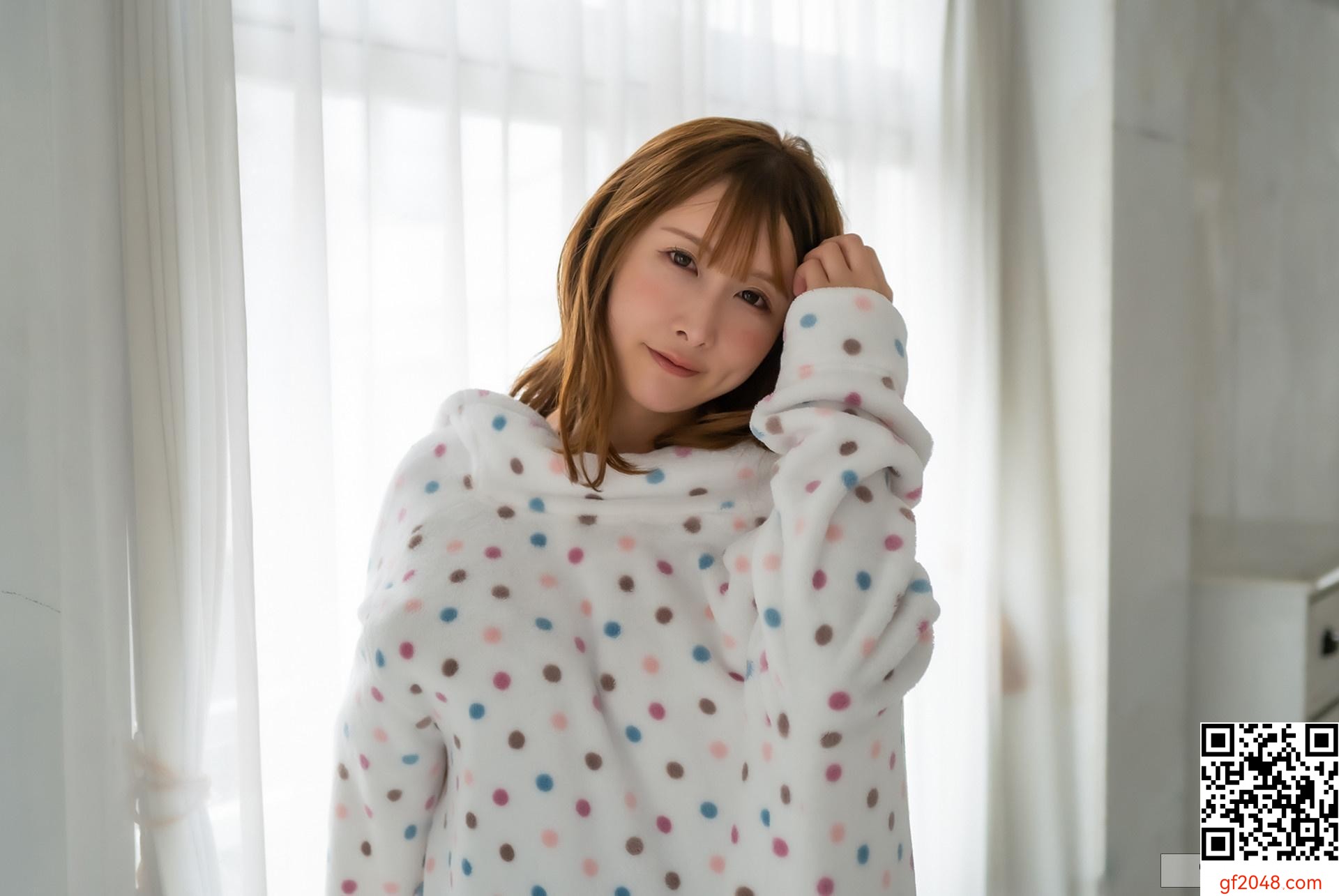 [うんぱい] 巨乳網紅愛露身材 尺寸太驚人！ (20P)