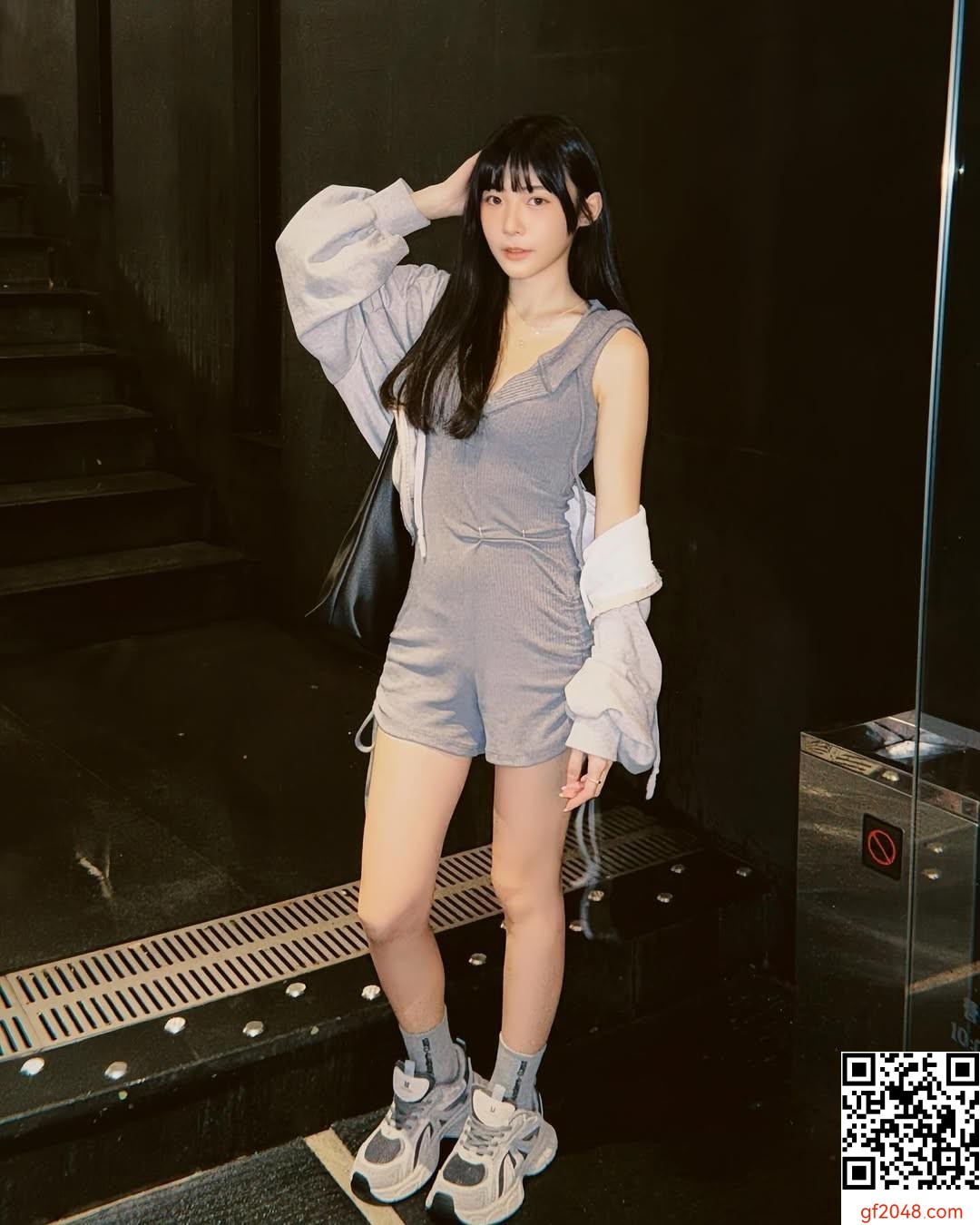 「衣浠」甜美清純誘惑一次滿足 網友都戀愛了 (10P)
