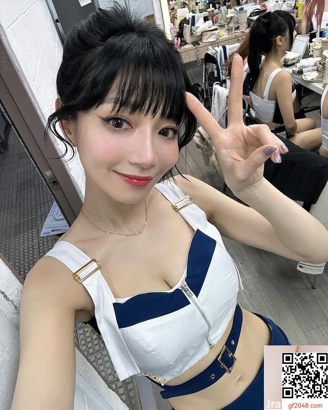 前女團成員寶兒大突破！性感寫真書讓粉絲「選到手軟」！ (11P)
