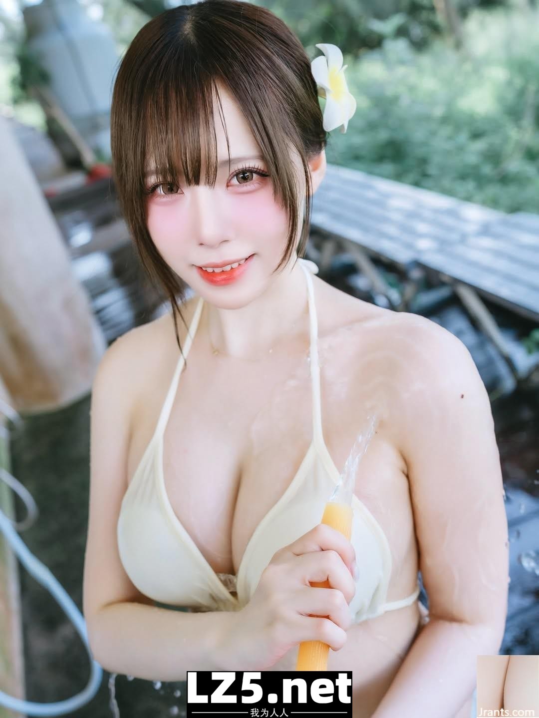 「魚魚」展現唯美乳身材 眾人驚呆 (10P)