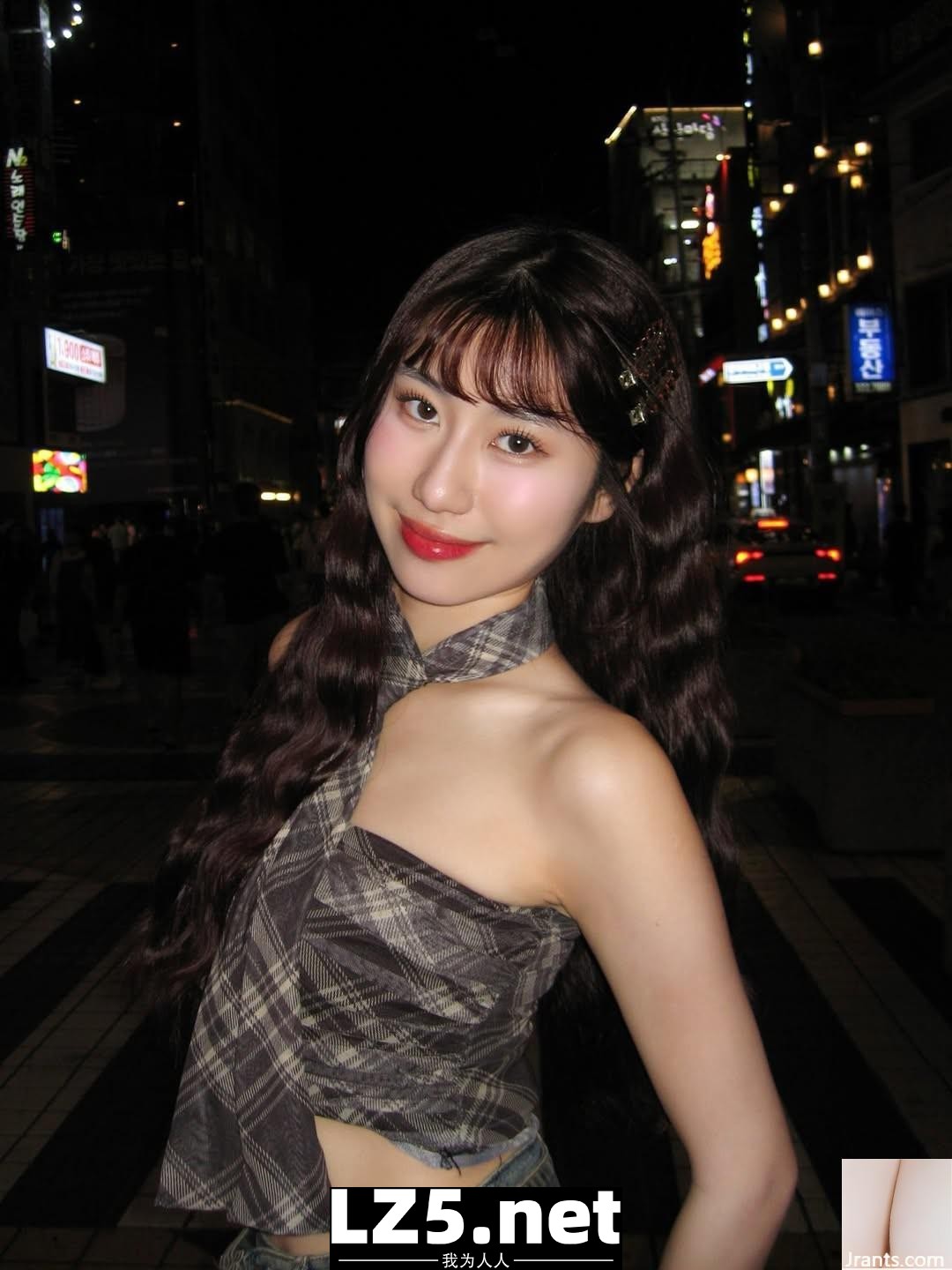 「羽娜 Yuna」臉蛋嬌媚甜美 身材又撩人 (10P)