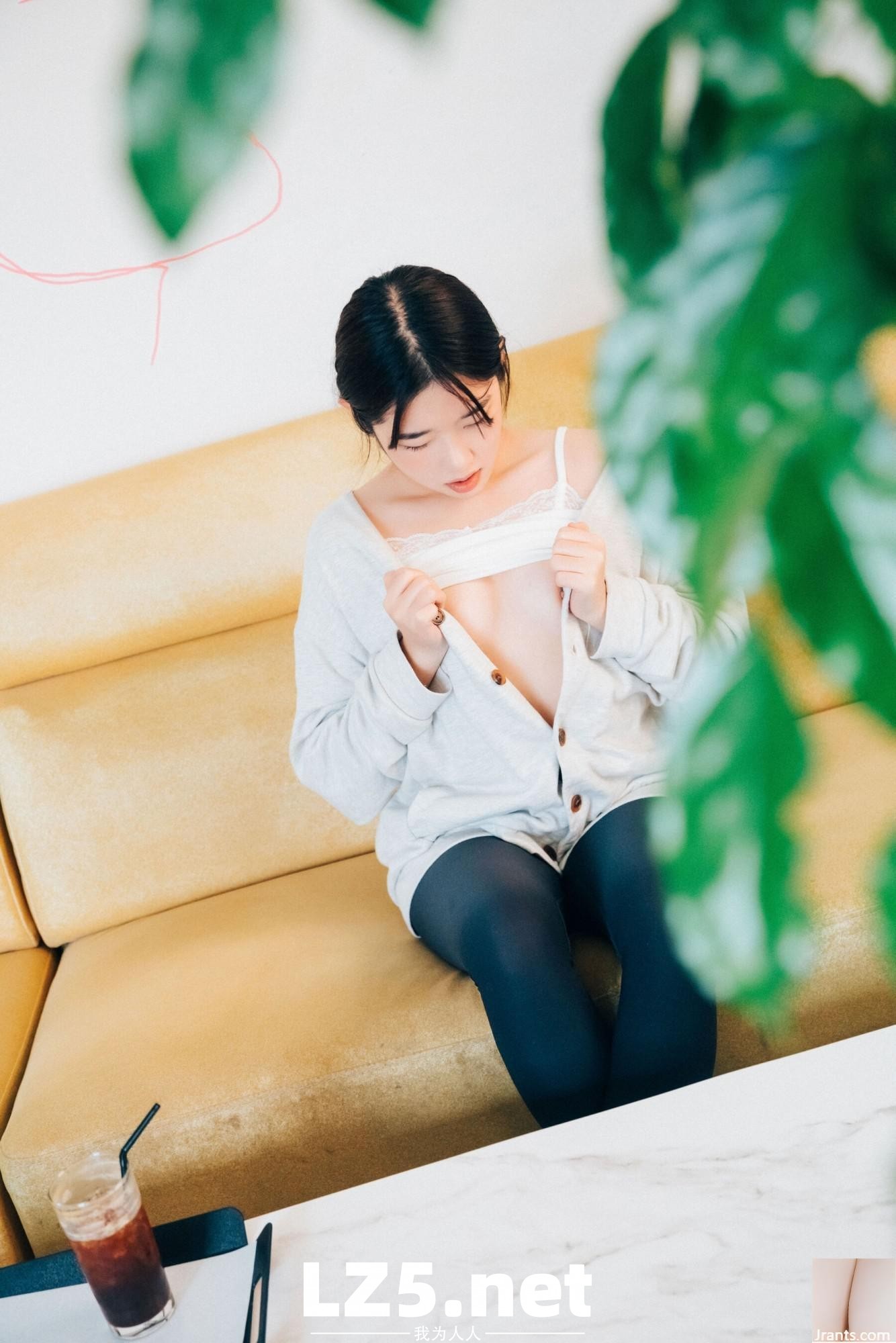 [套圖]  [Loozy] Sonson《Yano date》 (114P)