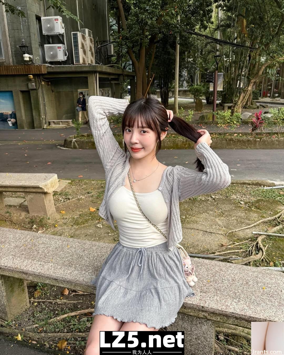 「黃琳媛」柔滑的肌膚 散發著青春的氣息 (10P)