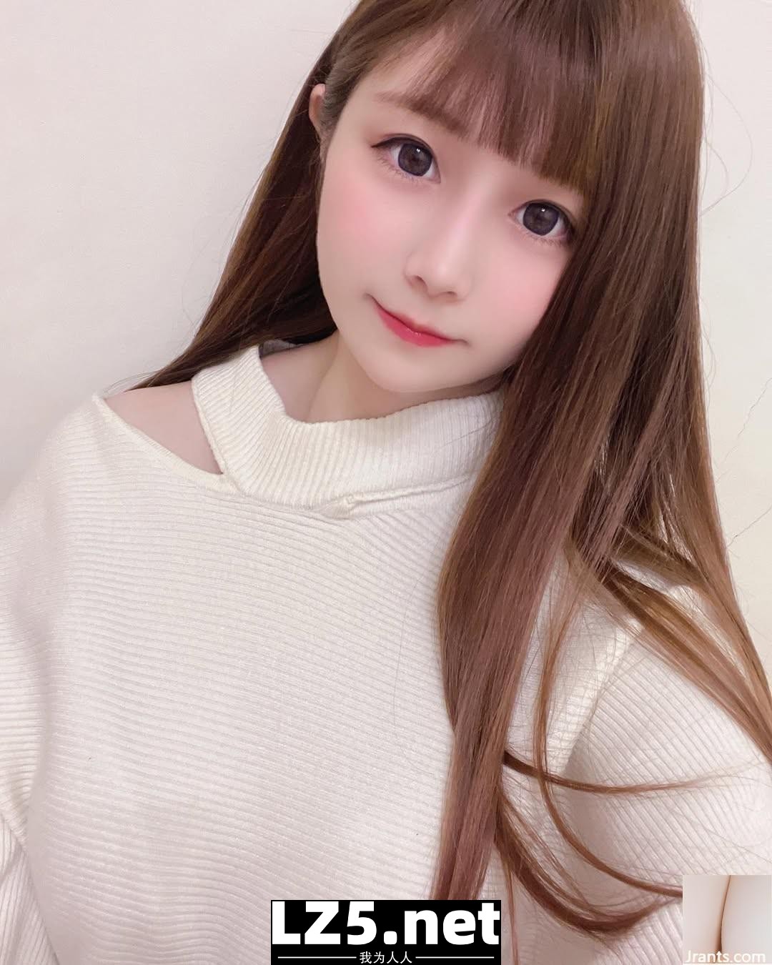 「熊熊」完美的臉蛋 美到無可挑剔 (10P)