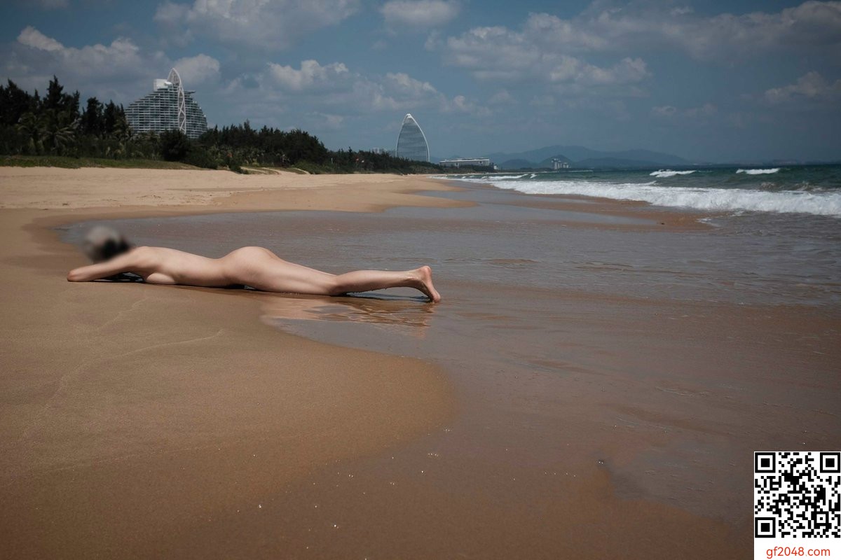 海灘裸露
