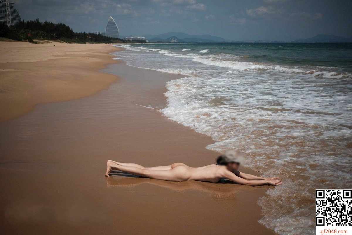 海灘裸露