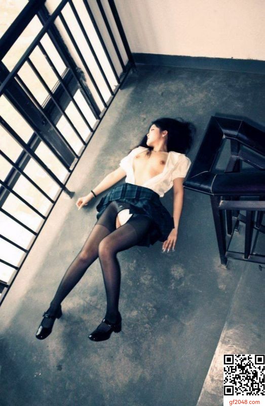愛吃棒棒糖的美女